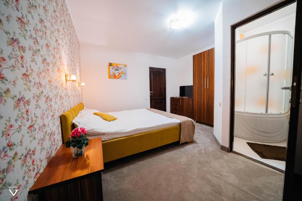 Casa Carmen Hotel Dorna Arini Exterior photo